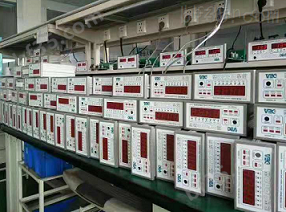 XHV2AG-A03-B01-C01振动监测保护仪