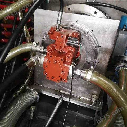 维修中联泵车臂架泵 川崎液压泵K7V63S